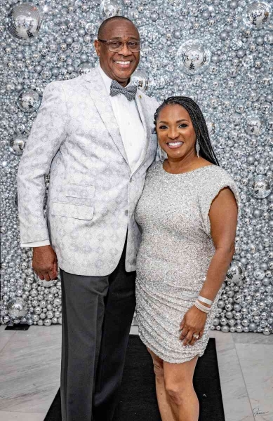 DIAMONDS-PEARLS_A-NYE-AFFAIR-2025-103