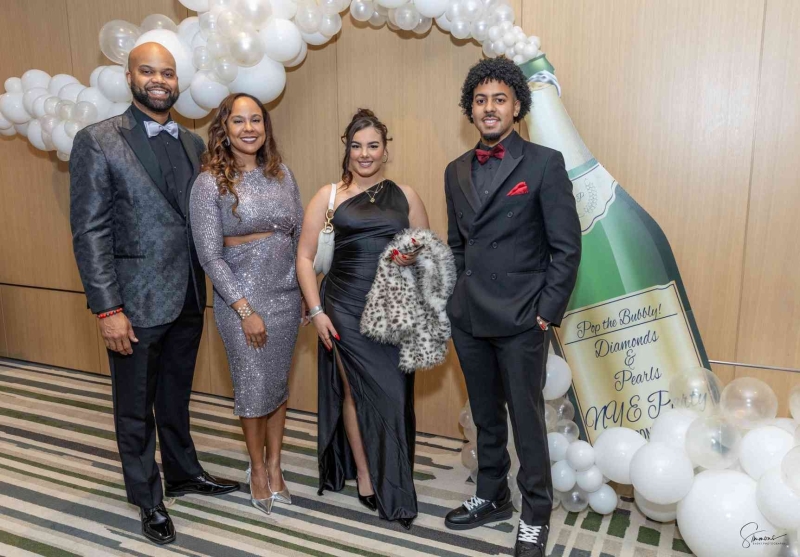 DIAMONDS-PEARLS_A-NYE-AFFAIR-2025-132