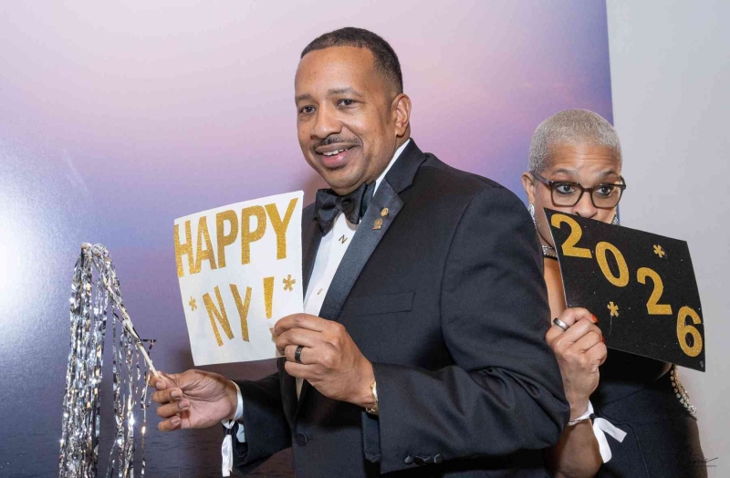 DIAMONDS-PEARLS_A-NYE-AFFAIR-2025-170