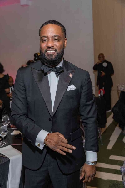 DIAMONDS-PEARLS_A-NYE-AFFAIR-2025-195