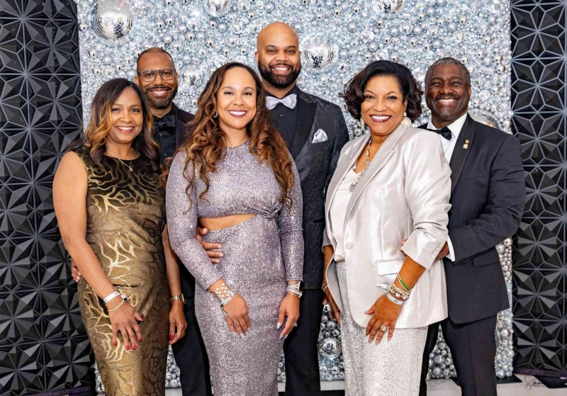 DIAMONDS-PEARLS_A-NYE-AFFAIR-2025-225
