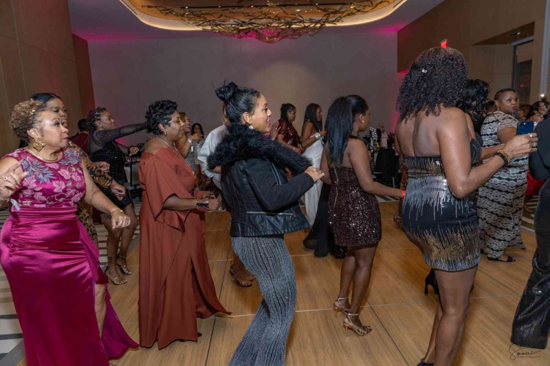 DIAMONDS-PEARLS_A-NYE-AFFAIR-2025-251