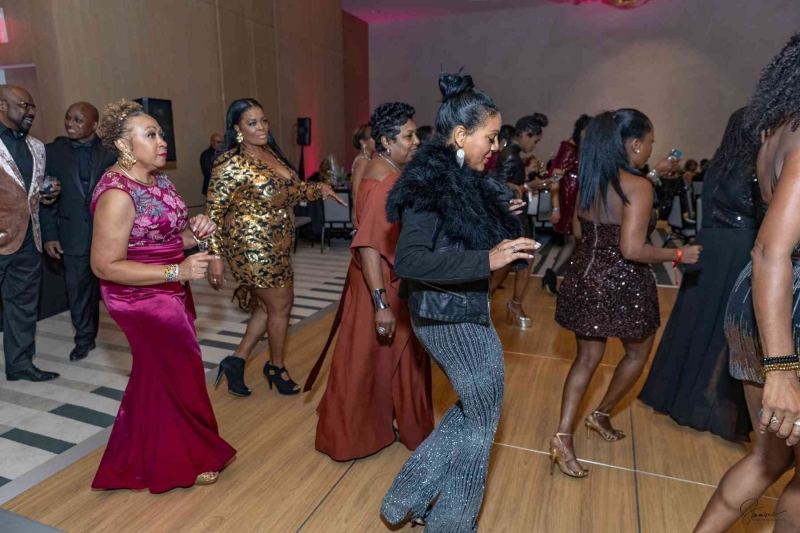 DIAMONDS-PEARLS_A-NYE-AFFAIR-2025-253