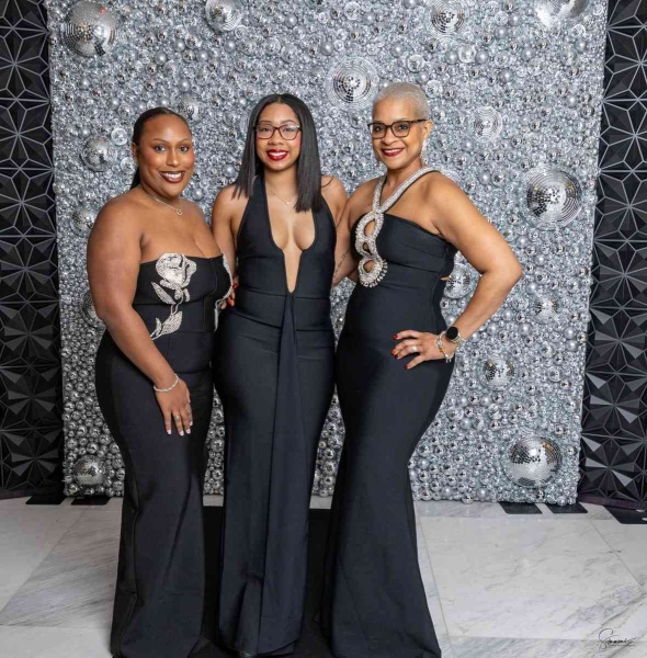 DIAMONDS-PEARLS_A-NYE-AFFAIR-2025-26