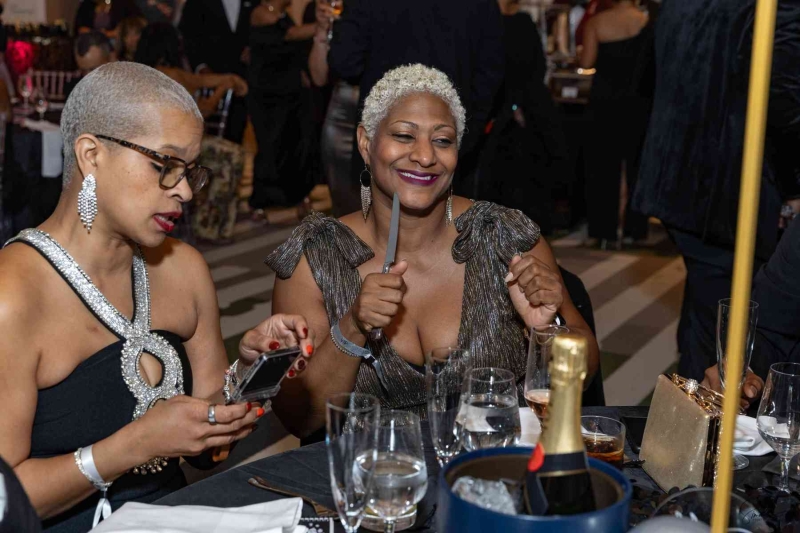 DIAMONDS-PEARLS_A-NYE-AFFAIR-2025-287