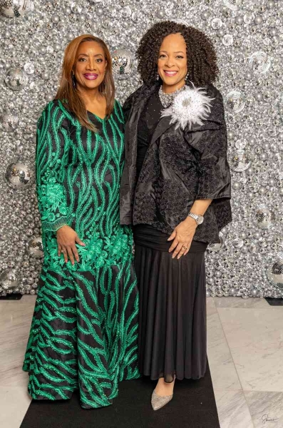 DIAMONDS-PEARLS_A-NYE-AFFAIR-2025-30