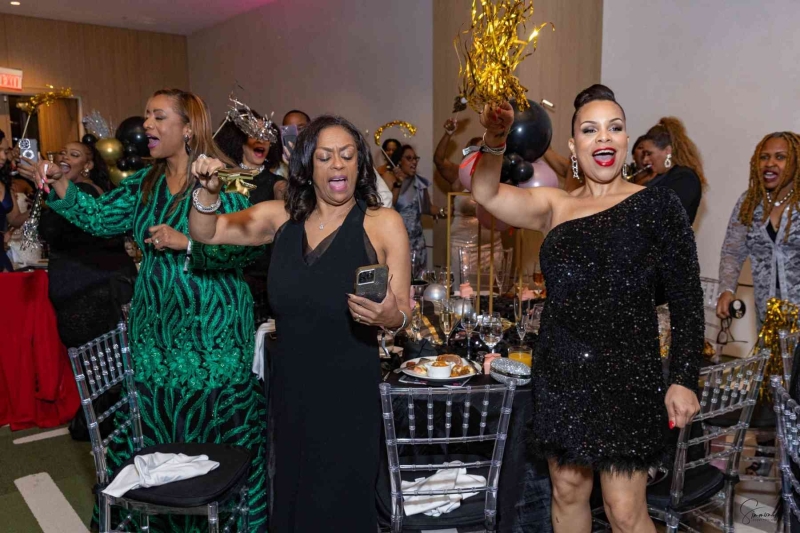 DIAMONDS-PEARLS_A-NYE-AFFAIR-2025-315