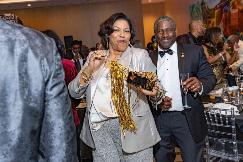 DIAMONDS-PEARLS_A-NYE-AFFAIR-2025-341