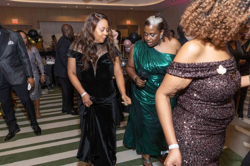 DIAMONDS-PEARLS_A-NYE-AFFAIR-2025-353