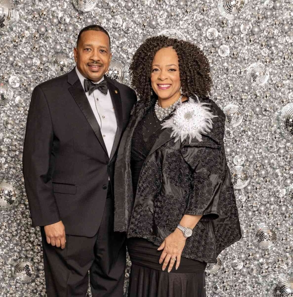 DIAMONDS-PEARLS_A-NYE-AFFAIR-2025-38