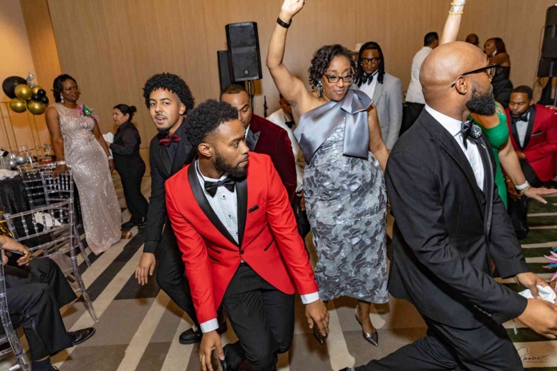 DIAMONDS-PEARLS_A-NYE-AFFAIR-2025-382