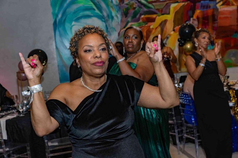 DIAMONDS-PEARLS_A-NYE-AFFAIR-2025-389