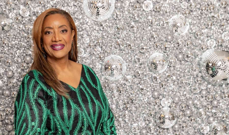 DIAMONDS-PEARLS_A-NYE-AFFAIR-2025-39