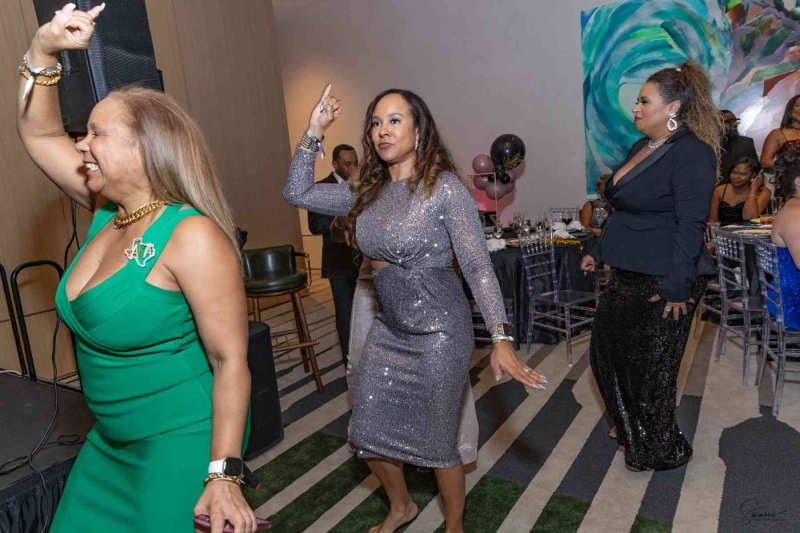 DIAMONDS-PEARLS_A-NYE-AFFAIR-2025-392