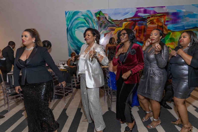 DIAMONDS-PEARLS_A-NYE-AFFAIR-2025-394