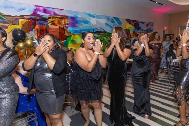 DIAMONDS-PEARLS_A-NYE-AFFAIR-2025-398