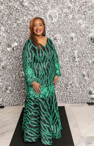 DIAMONDS-PEARLS_A-NYE-AFFAIR-2025-40