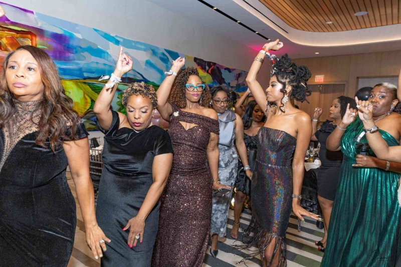 DIAMONDS-PEARLS_A-NYE-AFFAIR-2025-402