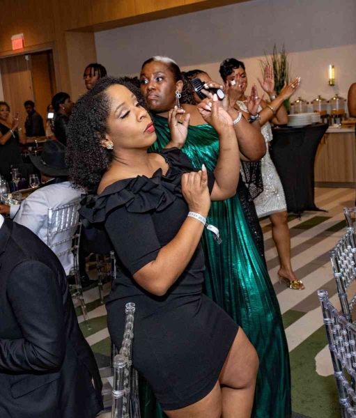 DIAMONDS-PEARLS_A-NYE-AFFAIR-2025-411