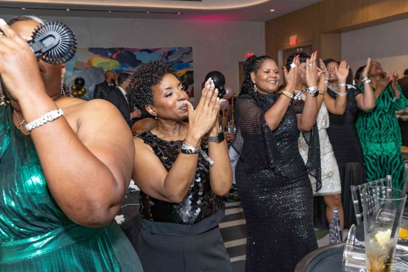 DIAMONDS-PEARLS_A-NYE-AFFAIR-2025-412