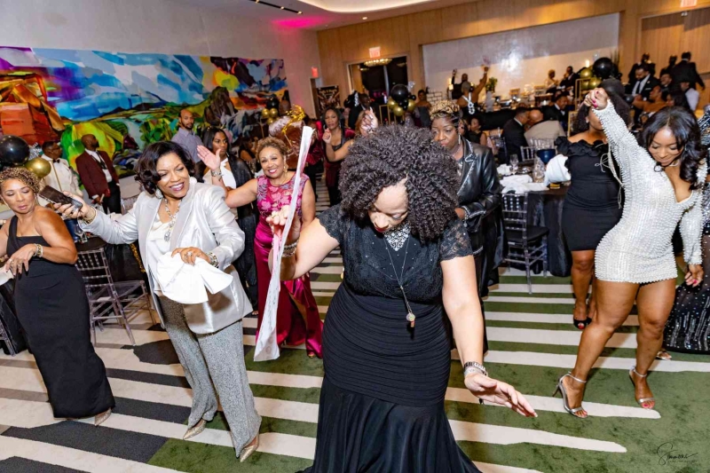 DIAMONDS-PEARLS_A-NYE-AFFAIR-2025-433