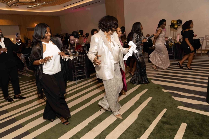 DIAMONDS-PEARLS_A-NYE-AFFAIR-2025-435