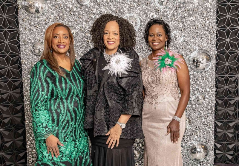 DIAMONDS-PEARLS_A-NYE-AFFAIR-2025-44