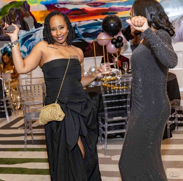 DIAMONDS-PEARLS_A-NYE-AFFAIR-2025-440