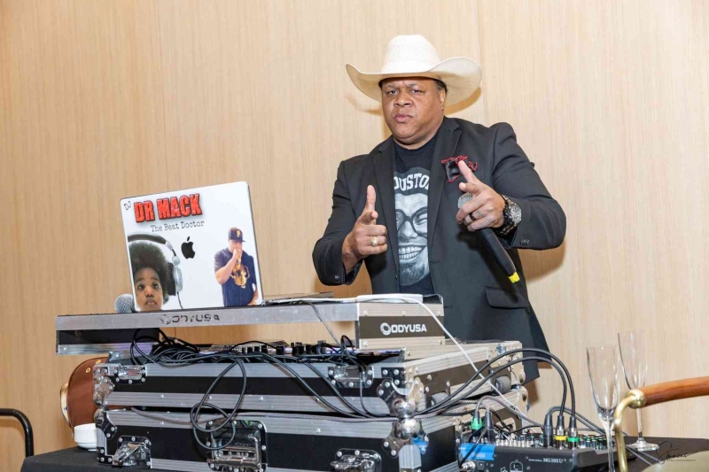 DIAMONDS-PEARLS_A-NYE-AFFAIR-2025-442