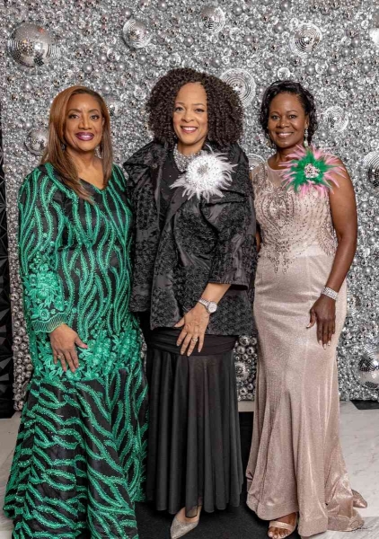 DIAMONDS-PEARLS_A-NYE-AFFAIR-2025-45