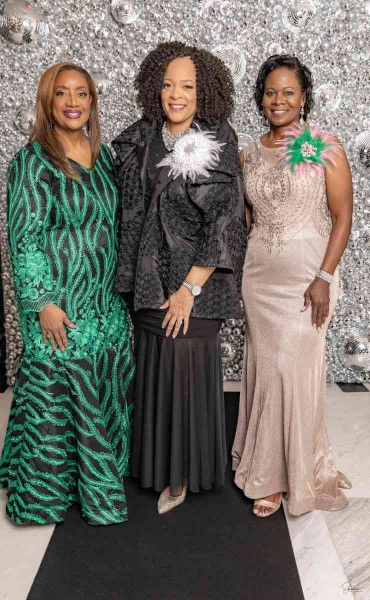 DIAMONDS-PEARLS_A-NYE-AFFAIR-2025-47