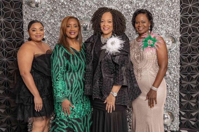 DIAMONDS-PEARLS_A-NYE-AFFAIR-2025-49