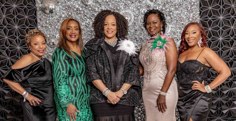 DIAMONDS-PEARLS_A-NYE-AFFAIR-2025-51