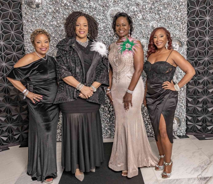 DIAMONDS-PEARLS_A-NYE-AFFAIR-2025-52