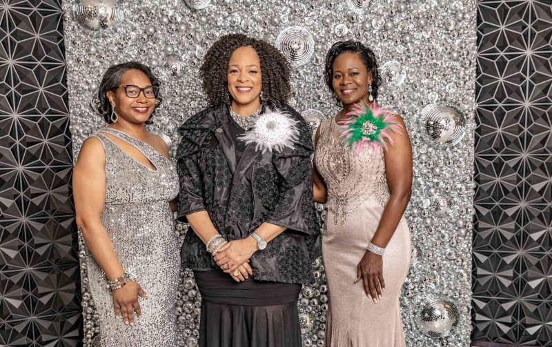 DIAMONDS-PEARLS_A-NYE-AFFAIR-2025-53