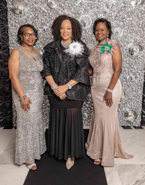 DIAMONDS-PEARLS_A-NYE-AFFAIR-2025-54
