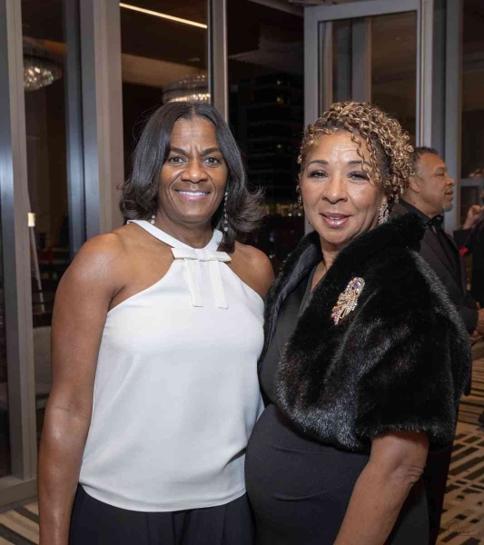 DIAMONDS-PEARLS_A-NYE-AFFAIR-2025-70