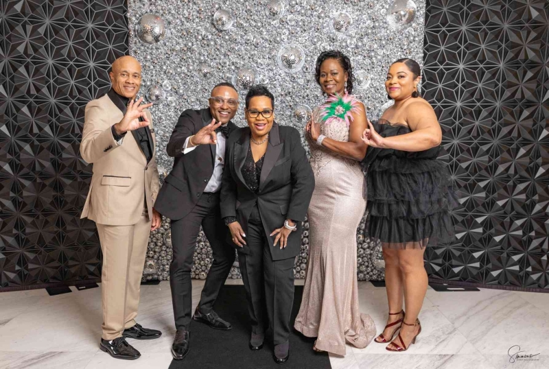 DIAMONDS-PEARLS_A-NYE-AFFAIR-2025-80