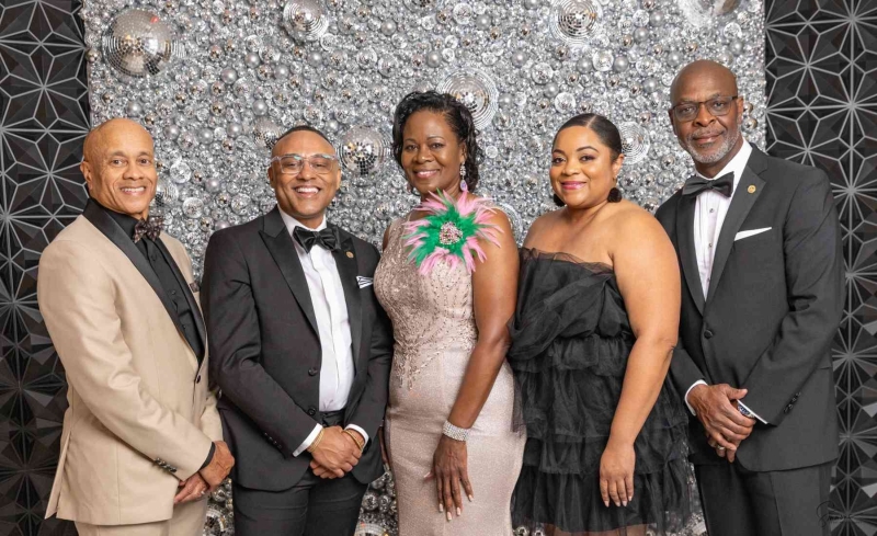 DIAMONDS-PEARLS_A-NYE-AFFAIR-2025-84