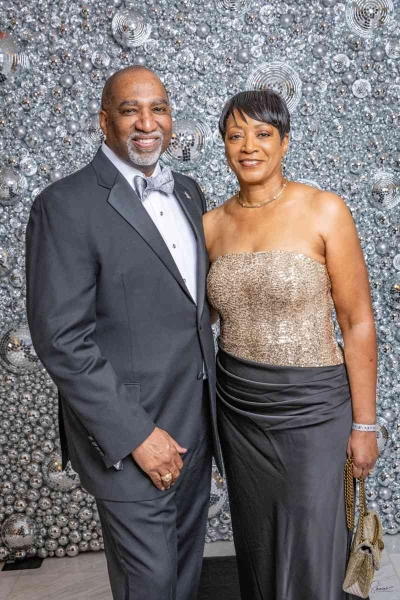 DIAMONDS-PEARLS_A-NYE-AFFAIR-2025-94