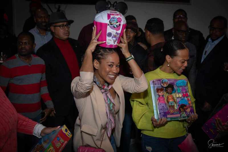 FRISCO-KAPPAS_AKAS-HOLIDAY-TOY-DRIVE-2O22-138