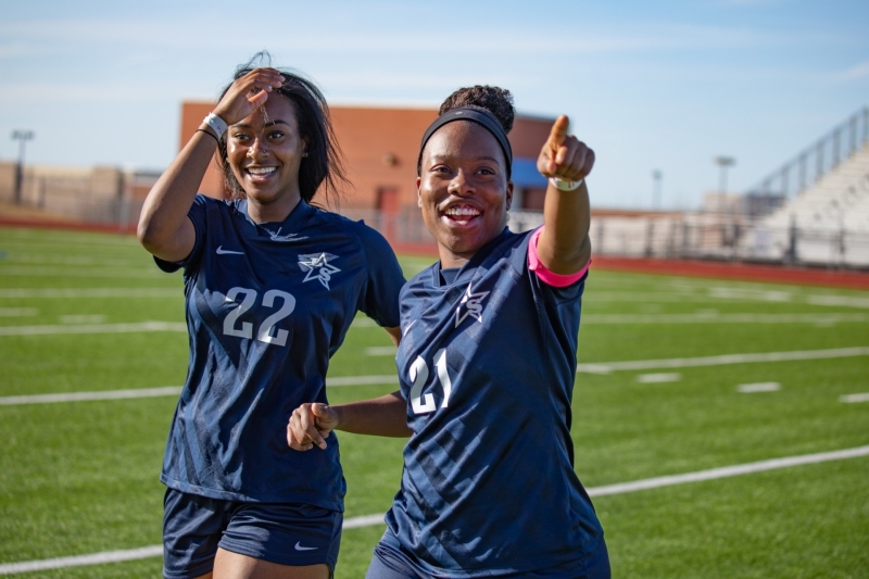 LSHS-GIRLS-VARSITY-SOCCER-SENIOR-NIGHT-26