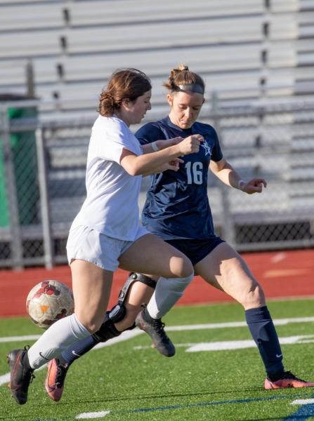 LSHS-GIRLS-VARSITY-SOCCER-SENIOR-NIGHT-34