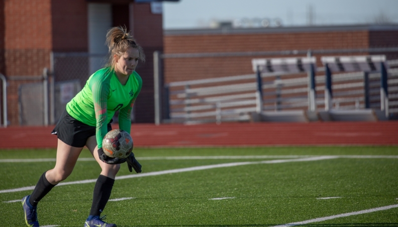 LSHS-GIRLS-VARSITY-SOCCER-SENIOR-NIGHT-41