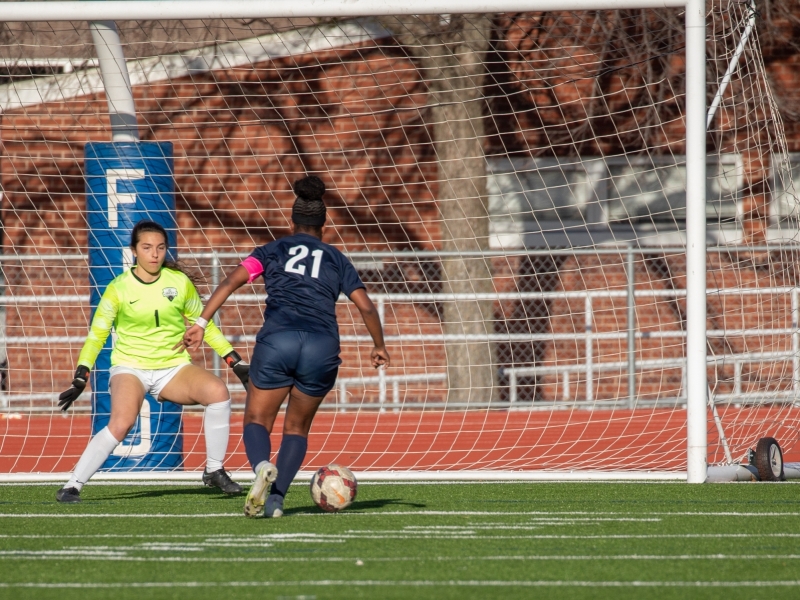 LSHS-GIRLS-VARSITY-SOCCER-SENIOR-NIGHT-44