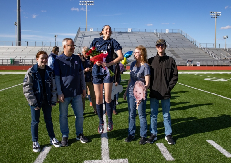 LSHS-GIRLS-VARSITY-SOCCER-SENIOR-NIGHT-6